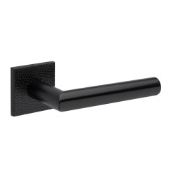 REF. 4002 5SQ/T1 Czarny mat